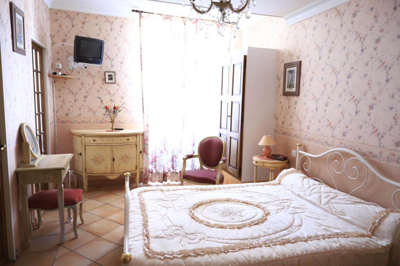 Le Baldaquin Bed & Breakfast Moustiers-Sainte-Marie Exterior photo
